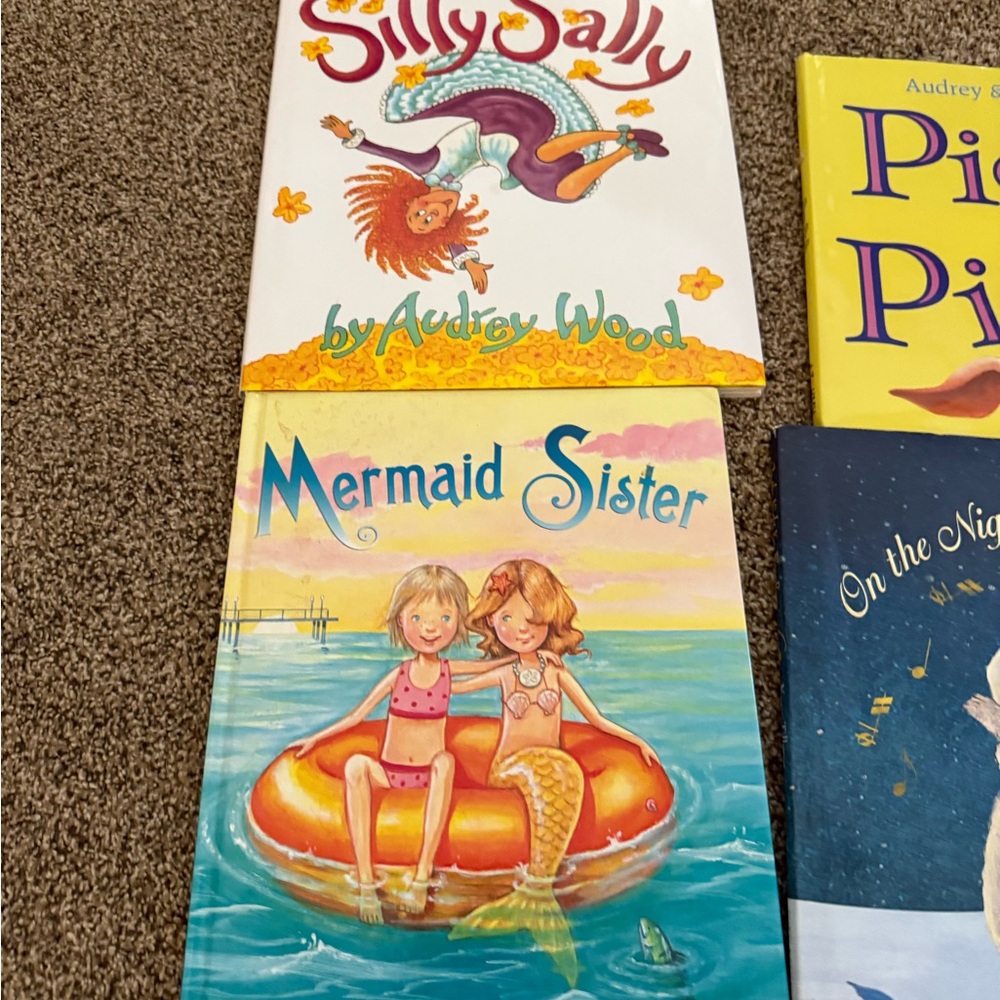 Children's Book Collection - Picture 2 of 8